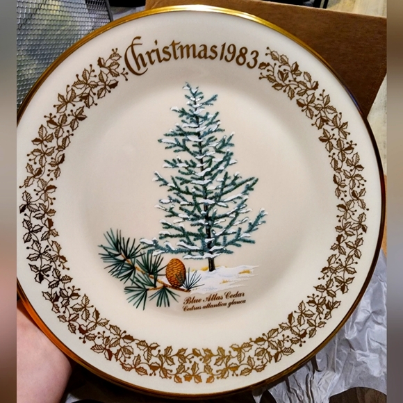Lenox Holiday Vintage Lenox Christmas Tree Commemorative Issue